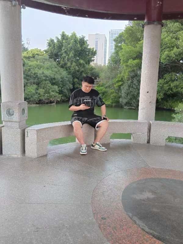 不善挽留的第一张照片--武平相亲网